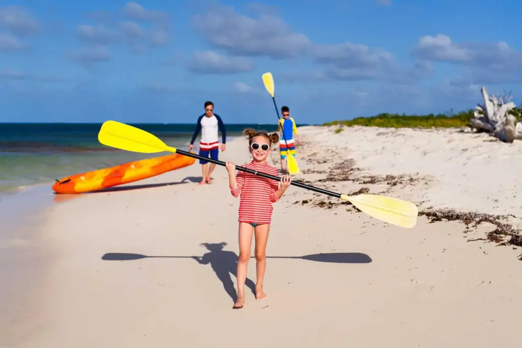 Family-Kayaking