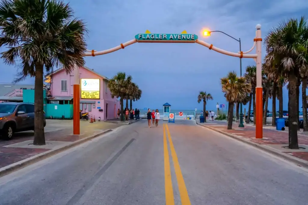 Flagler-Avenue